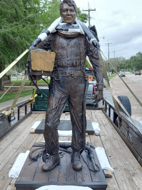 Building Our Monument Oilfield Divers Monument, Morgan City, LA